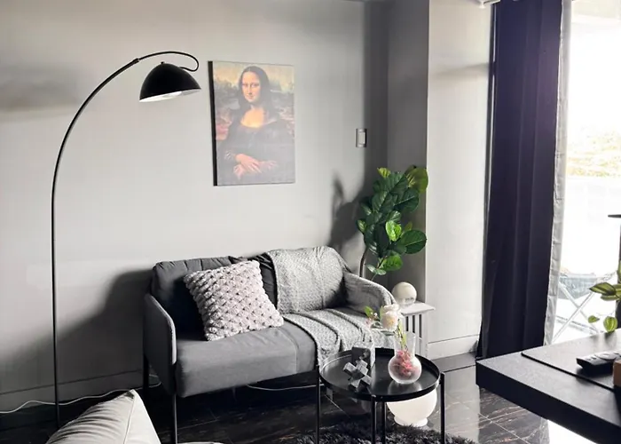 The Nordic Nest - Modern Escape Apartment